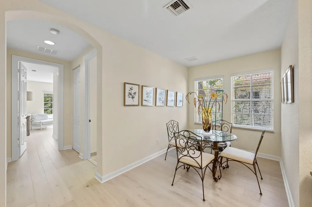 1043 Vintner Boulevard Palm Beach Gardens FL 33410