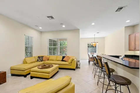 1043 Vintner Boulevard Palm Beach Gardens FL 33410