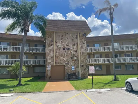 500 W Village Green Circle W Palm Springs FL 33461