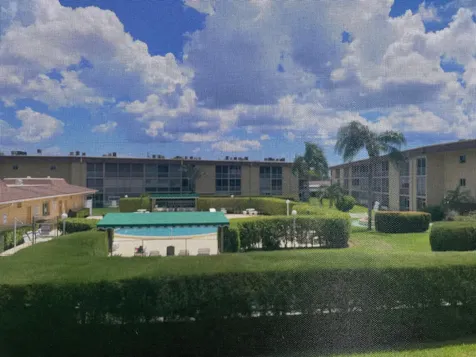 500 W Village Green Circle W Palm Springs FL 33461