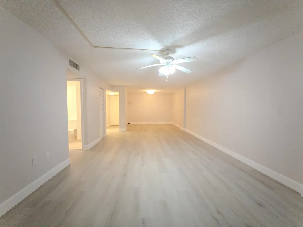 2800 N 46th Hollywood FL 33021