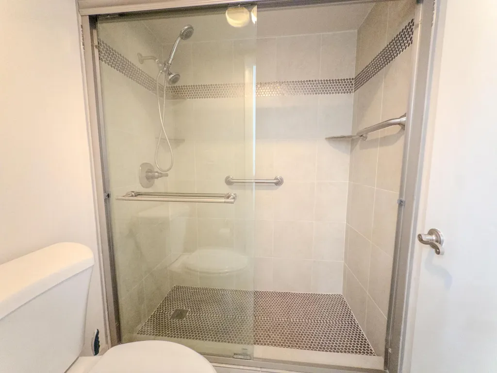 2800 N 46th Hollywood FL 33021