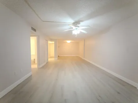 2800 N 46th Hollywood FL 33021