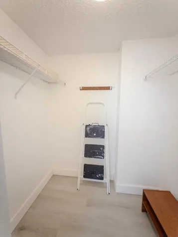 2800 N 46th Hollywood FL 33021