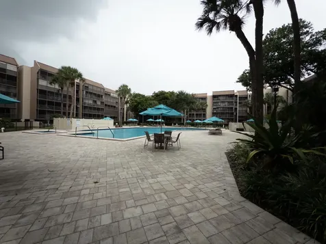2800 N 46th Hollywood FL 33021