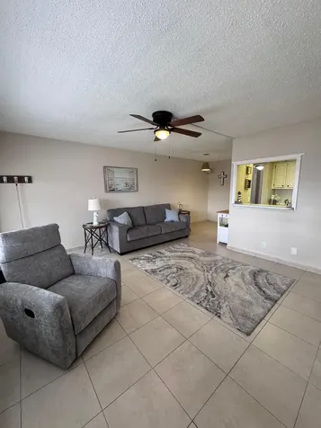 16 Sussex A West Palm Beach FL 33417