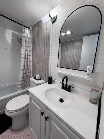 16 Sussex A West Palm Beach FL 33417