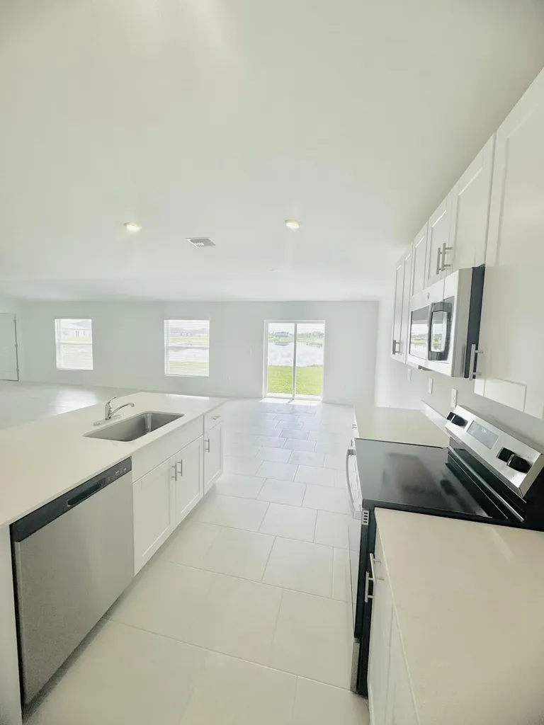 17124 Pompeii Way North Fort Myers FL 33917