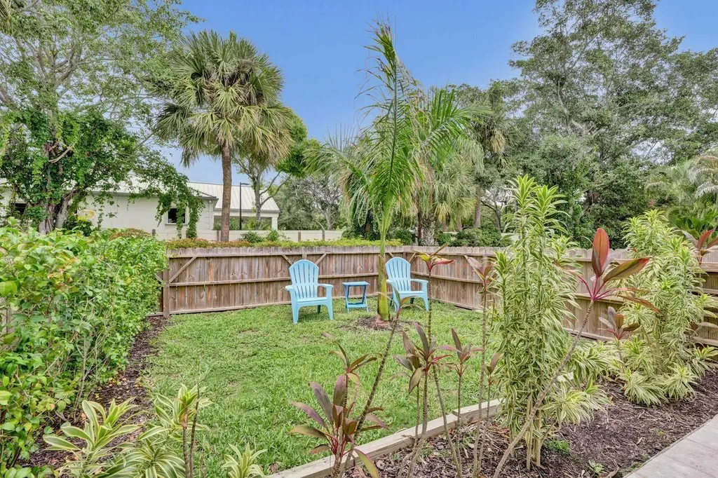 1718 Ridge Road North Palm Beach FL 33408