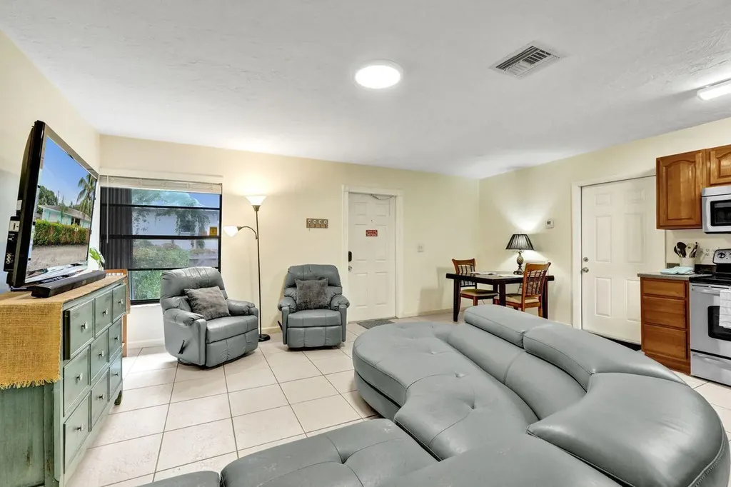 1718 Ridge Road North Palm Beach FL 33408