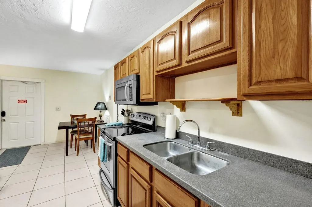 1718 Ridge Road North Palm Beach FL 33408