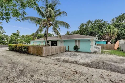 1718 Ridge Road North Palm Beach FL 33408