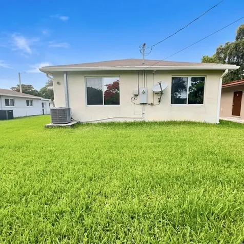 2766 NW 6th Court Fort Lauderdale FL 33311