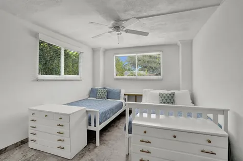 1528 NE 28th Drive Wilton Manors FL 33334