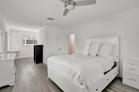 1528 NE 28th Drive Wilton Manors FL 33334