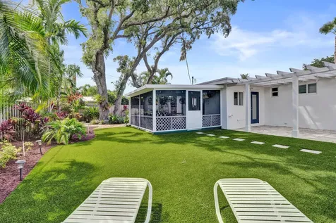 1528 NE 28th Drive Wilton Manors FL 33334