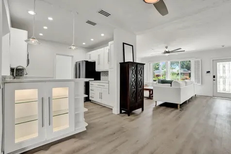 1528 NE 28th Drive Wilton Manors FL 33334
