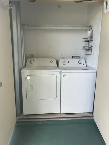 410 S Park Hollywood FL 33021