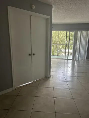 410 S Park Hollywood FL 33021