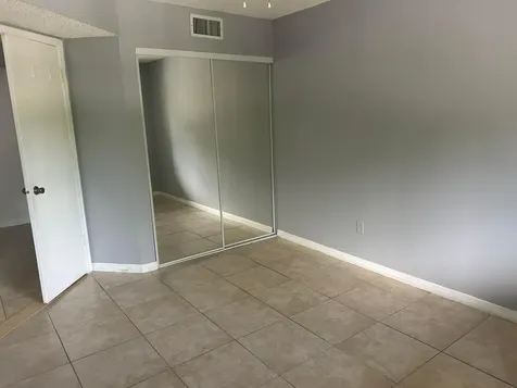 410 S Park Hollywood FL 33021