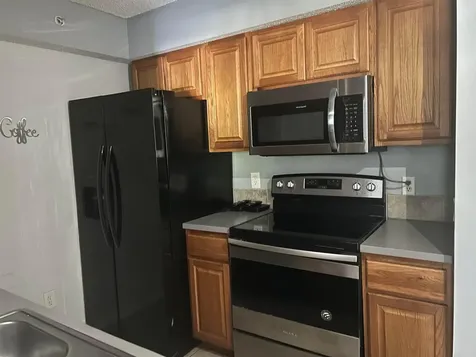 410 S Park Hollywood FL 33021