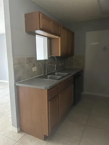 410 S Park Hollywood FL 33021
