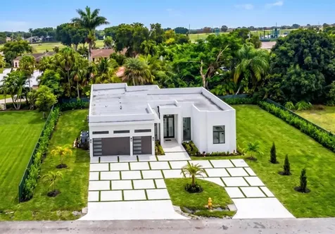 11601 NW 27th Street Plantation FL 33323