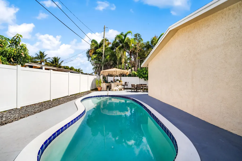 795 SE 17th Street Deerfield Beach FL 33441