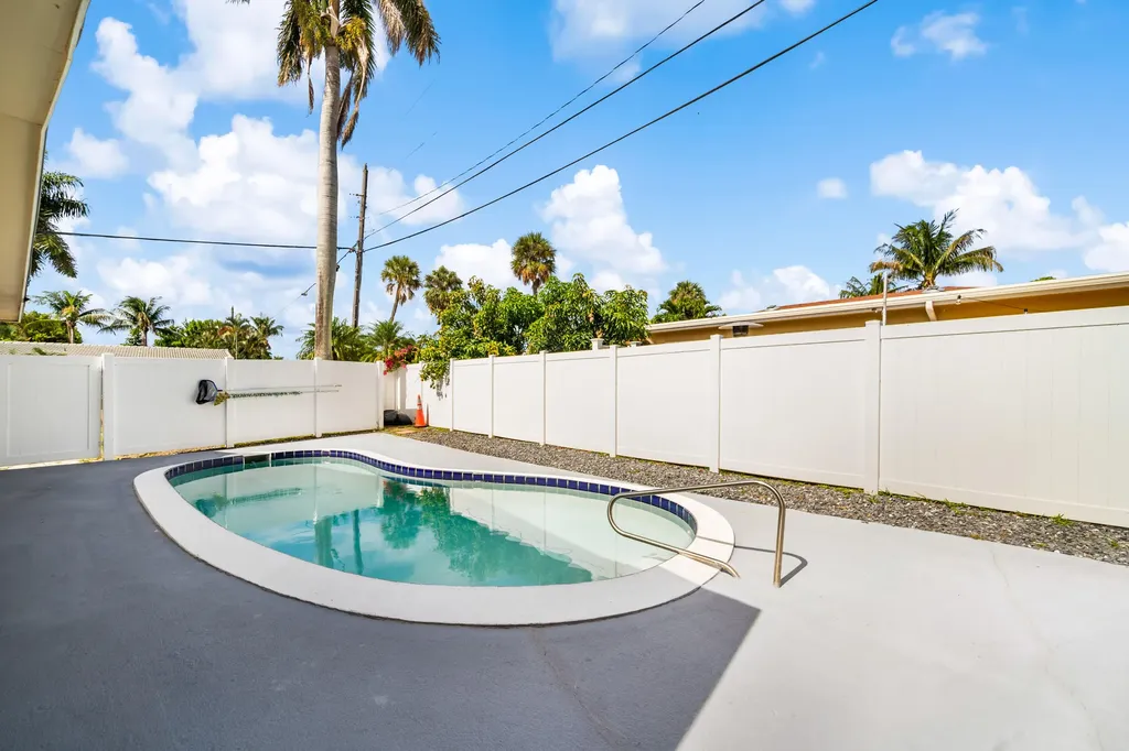 795 SE 17th Street Deerfield Beach FL 33441