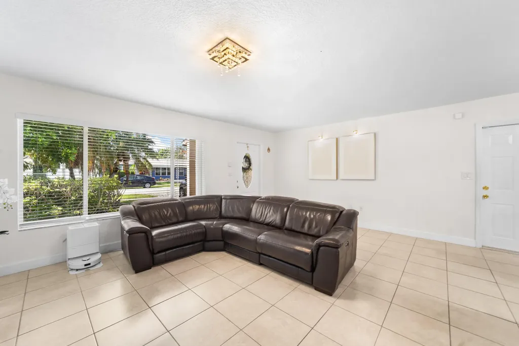 795 SE 17th Street Deerfield Beach FL 33441