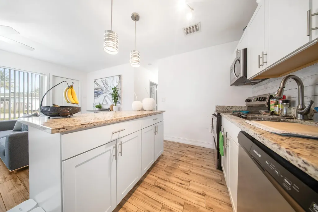 3643 Betty Ann Court W West Palm Beach FL 33403