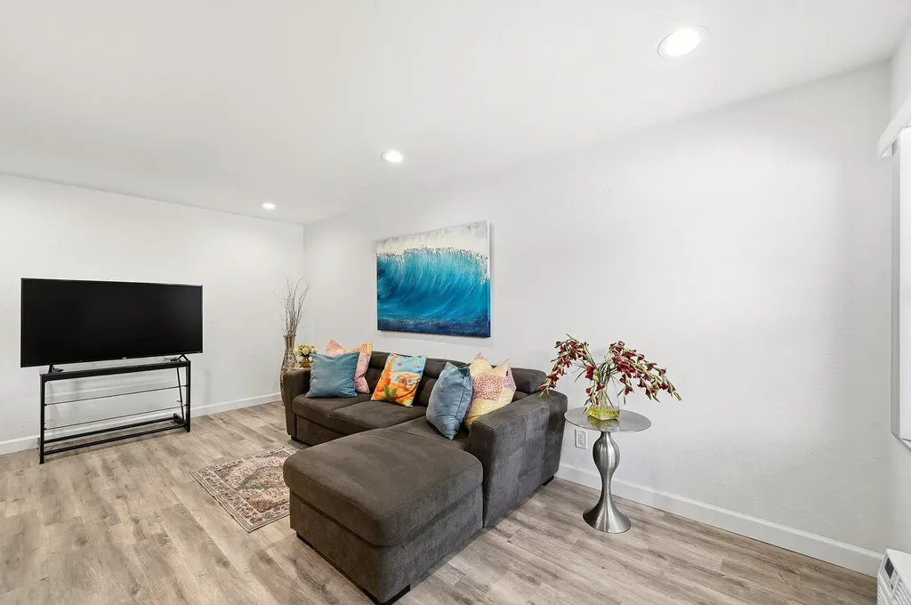 3510 Harrison Street Hollywood FL 33021