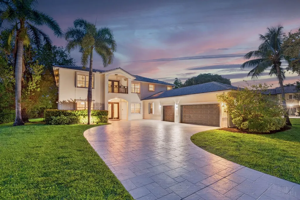 8346 Sawpine Road Delray Beach FL 33446