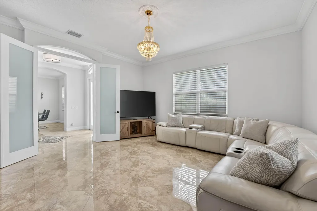 8346 Sawpine Road Delray Beach FL 33446