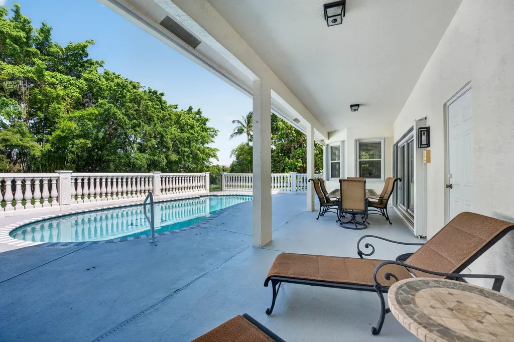 8346 Sawpine Road Delray Beach FL 33446