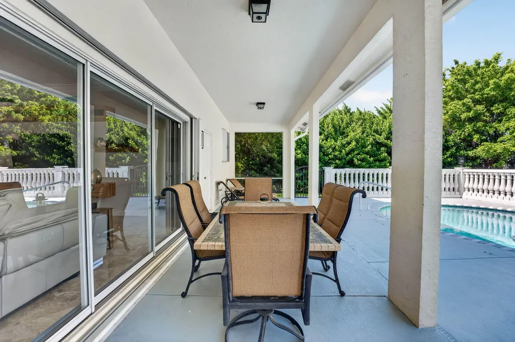 8346 Sawpine Road Delray Beach FL 33446