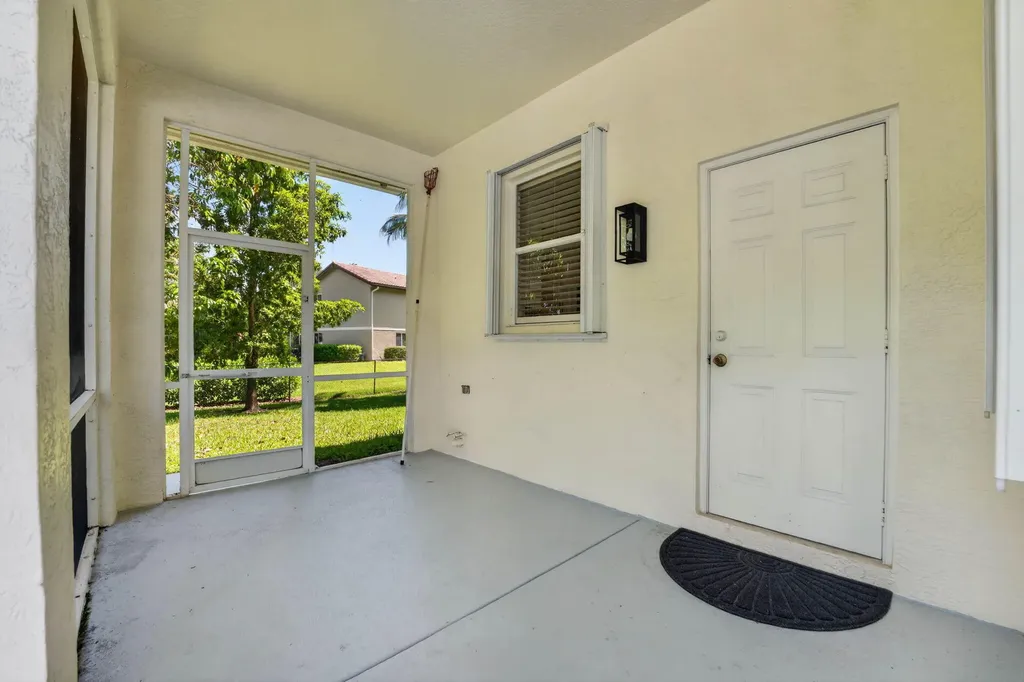 8346 Sawpine Road Delray Beach FL 33446