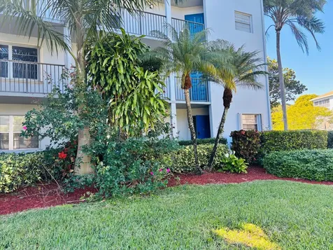 1401 SW 128th Terrace Pembroke Pines FL 33027