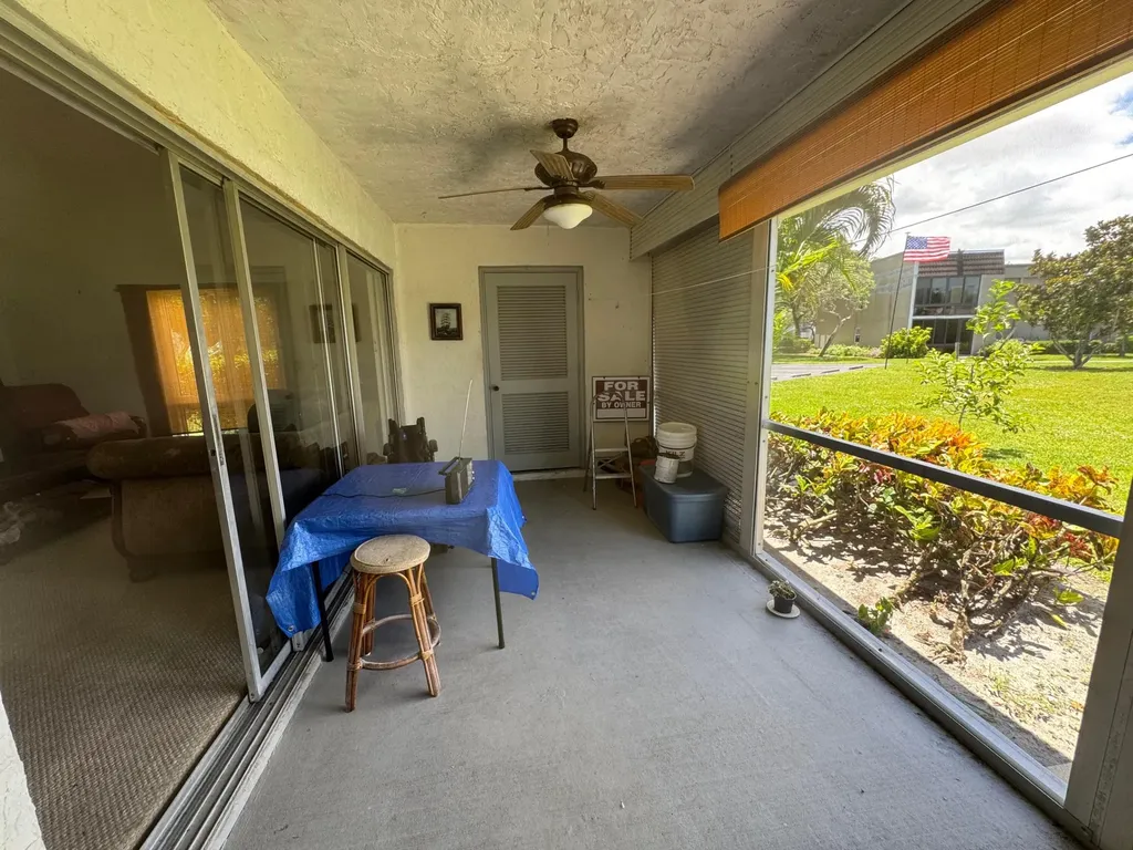 744 Lago Road Delray Beach FL 33445