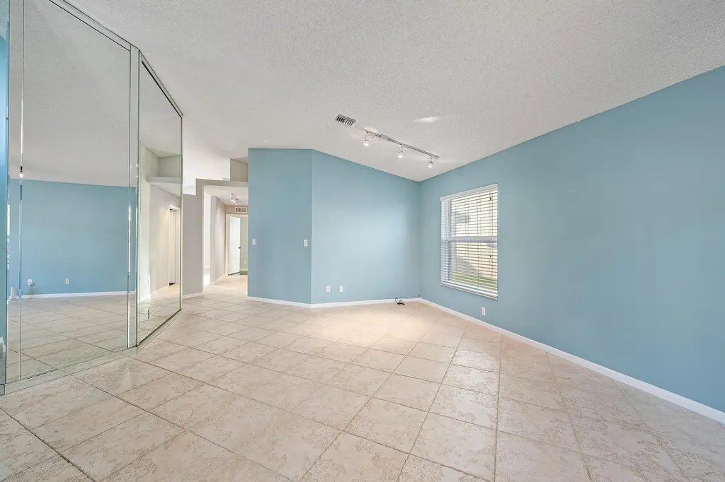 8657 Tourmaline Boulevard Boynton Beach FL 33472