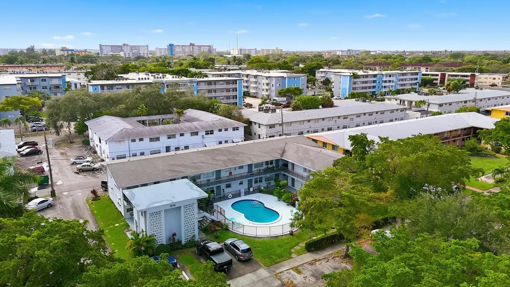 3510 Harrison Street Hollywood FL 33021