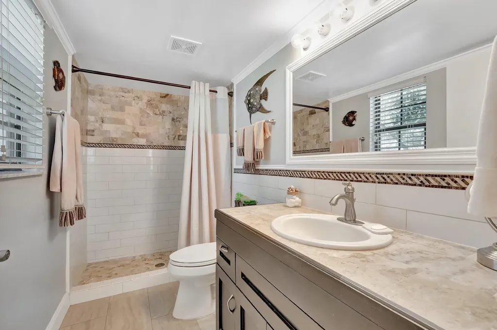 701 Avenue L Delray Beach FL 33483