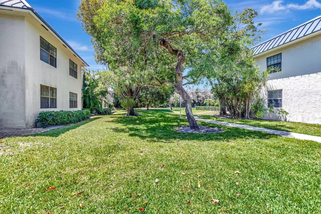 701 Avenue L Delray Beach FL 33483