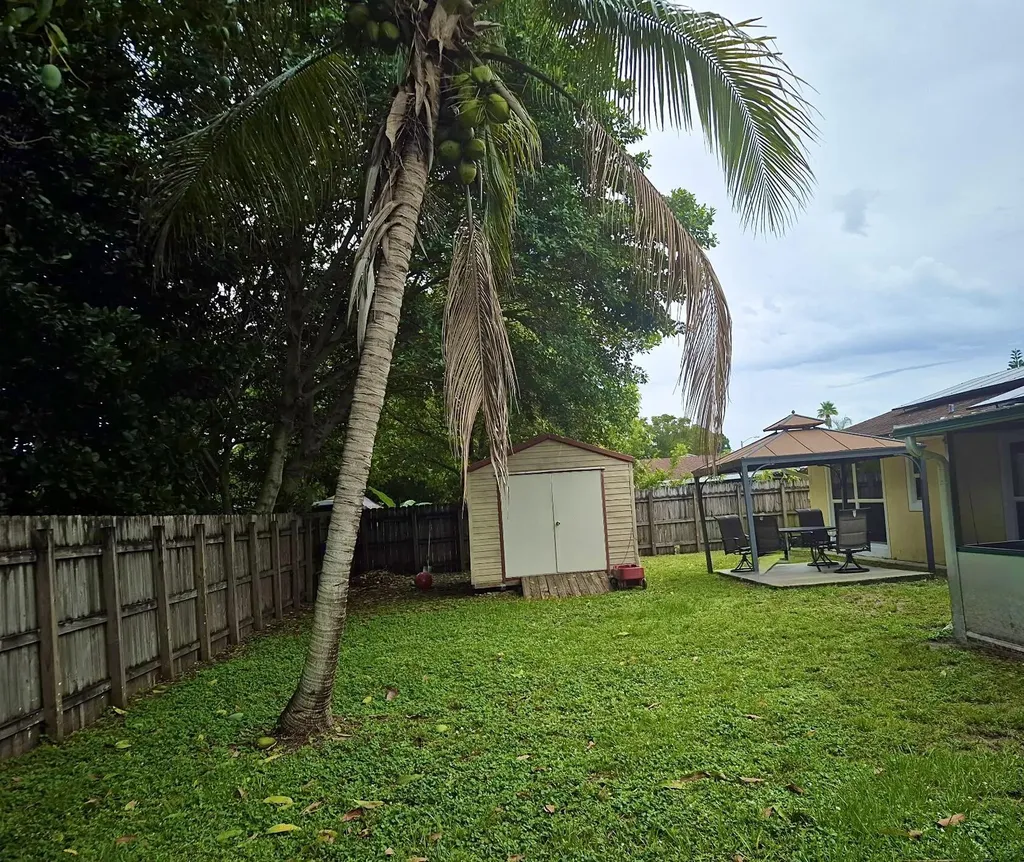6301 SW 7th Street Margate FL 33068