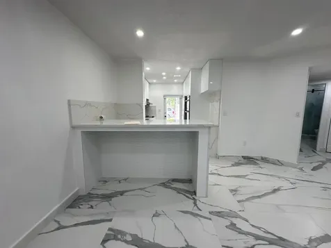 300 E 4th Street Hialeah FL 33010