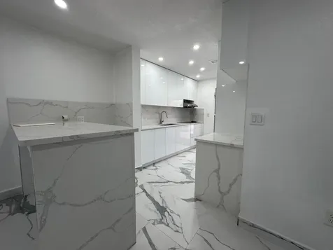 300 E 4th Street Hialeah FL 33010