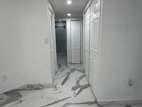 300 E 4th Street Hialeah FL 33010