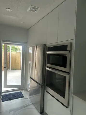 300 E 4th Street Hialeah FL 33010