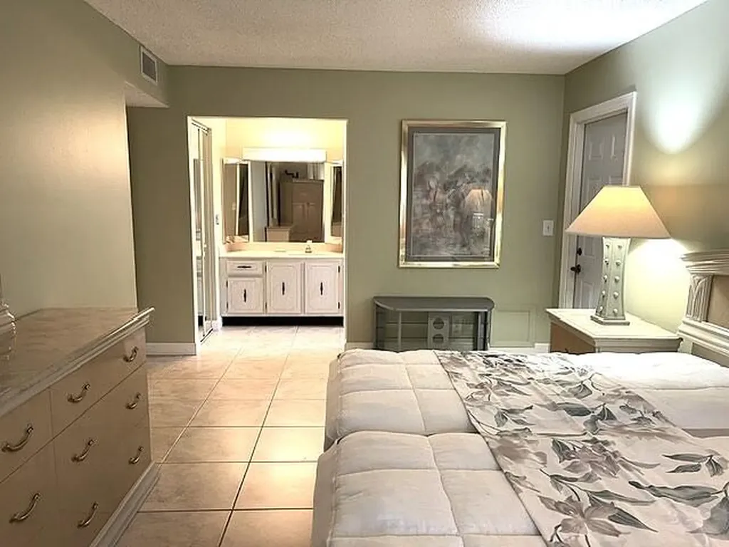 1152 Circle Drive Delray Beach FL 33445