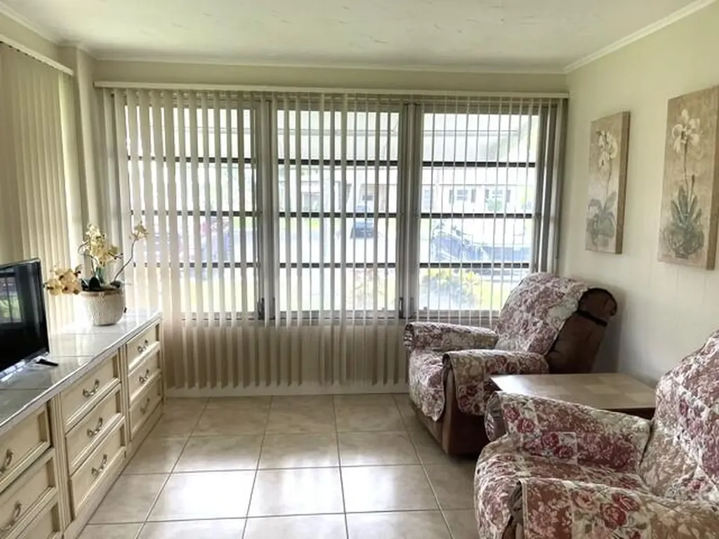 1152 Circle Drive Delray Beach FL 33445